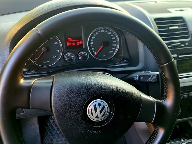 Фольксваген Гольф, об'ємом двигуна 1.6 л та пробігом 221 тис. км за 6400 $, фото 2 на Automoto.ua