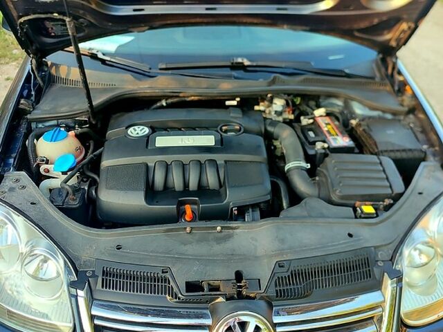 Фольксваген Гольф, об'ємом двигуна 1.6 л та пробігом 221 тис. км за 6400 $, фото 3 на Automoto.ua