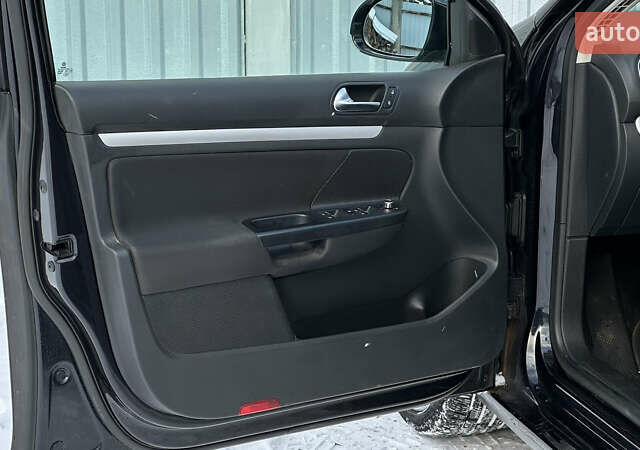 Фольксваген Гольф, объемом двигателя 1.4 л и пробегом 216 тыс. км за 8199 $, фото 53 на Automoto.ua