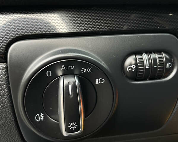 Фольксваген Гольф, объемом двигателя 1.6 л и пробегом 287 тыс. км за 7200 $, фото 20 на Automoto.ua