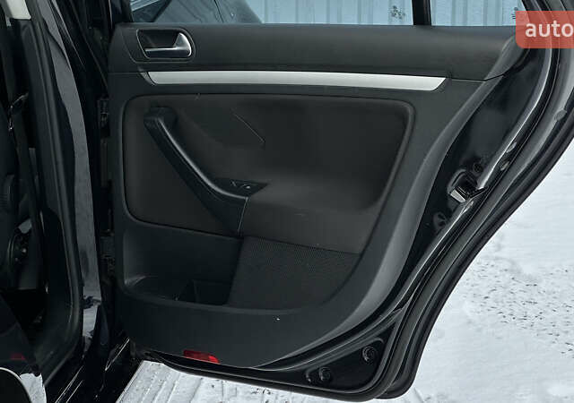 Фольксваген Гольф, объемом двигателя 1.4 л и пробегом 216 тыс. км за 8199 $, фото 77 на Automoto.ua