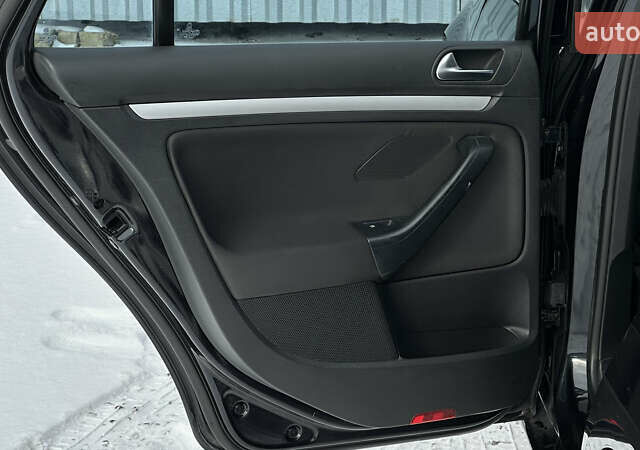 Фольксваген Гольф, объемом двигателя 1.4 л и пробегом 216 тыс. км за 8199 $, фото 74 на Automoto.ua