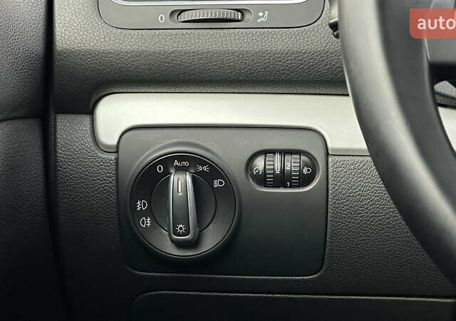 Фольксваген Гольф, объемом двигателя 1.4 л и пробегом 216 тыс. км за 8199 $, фото 57 на Automoto.ua