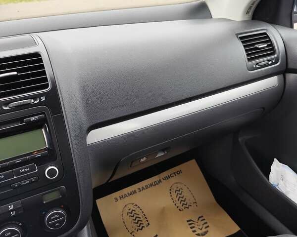 Фольксваген Гольф, объемом двигателя 1.39 л и пробегом 167 тыс. км за 6500 $, фото 12 на Automoto.ua