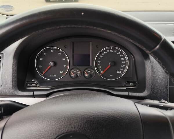 Фольксваген Гольф, объемом двигателя 1.39 л и пробегом 167 тыс. км за 6500 $, фото 13 на Automoto.ua