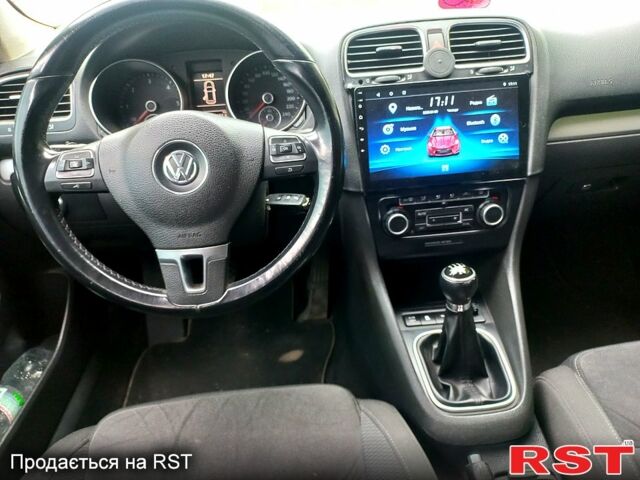 Фольксваген Гольф 2010 в Бобринце на Automoto.ua Фольксваген Гольф, объемом двигателя 1.6 л и пробегом 181 тыс. км за 6800 $, фото 8 на Automoto.ua