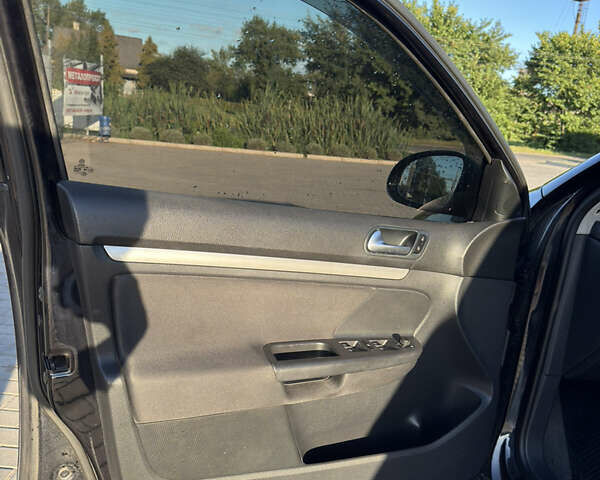 Фольксваген Гольф, объемом двигателя 1.6 л и пробегом 254 тыс. км за 7800 $, фото 35 на Automoto.ua