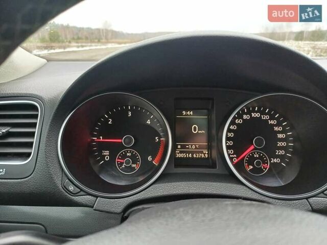Фольксваген Гольф, объемом двигателя 1.6 л и пробегом 300 тыс. км за 7500 $, фото 4 на Automoto.ua