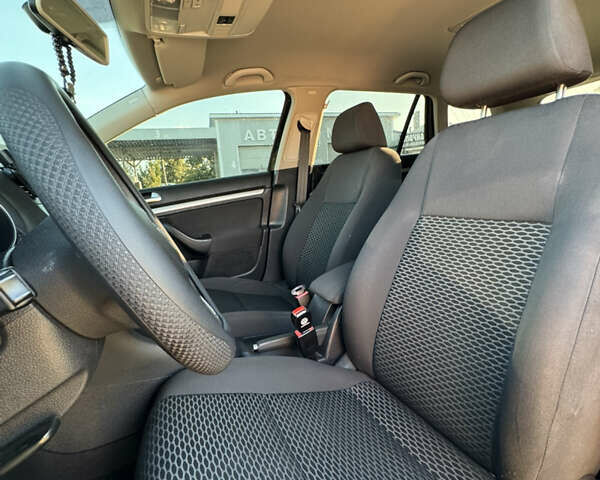 Фольксваген Гольф, объемом двигателя 1.6 л и пробегом 254 тыс. км за 7800 $, фото 28 на Automoto.ua