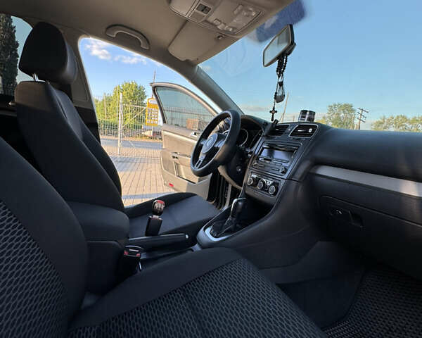 Фольксваген Гольф, объемом двигателя 1.6 л и пробегом 254 тыс. км за 7800 $, фото 42 на Automoto.ua