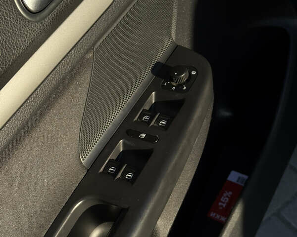 Фольксваген Гольф, объемом двигателя 1.6 л и пробегом 254 тыс. км за 7800 $, фото 38 на Automoto.ua