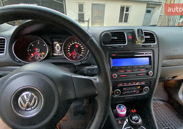 Фольксваген Гольф, объемом двигателя 1.6 л и пробегом 248 тыс. км за 8000 $, фото 5 на Automoto.ua