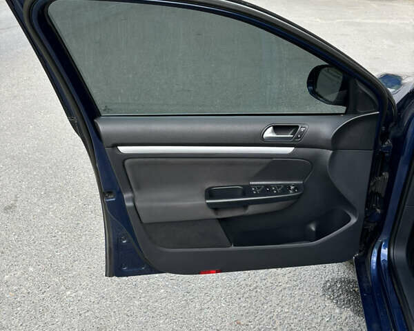 Фольксваген Гольф, об'ємом двигуна 1.6 л та пробігом 278 тис. км за 8500 $, фото 21 на Automoto.ua