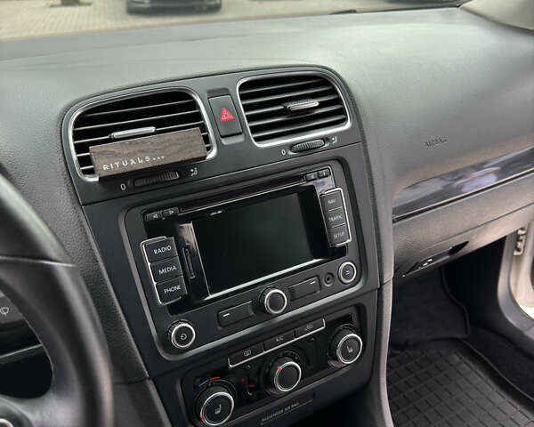 Фольксваген Гольф, об'ємом двигуна 1.6 л та пробігом 303 тис. км за 8500 $, фото 17 на Automoto.ua
