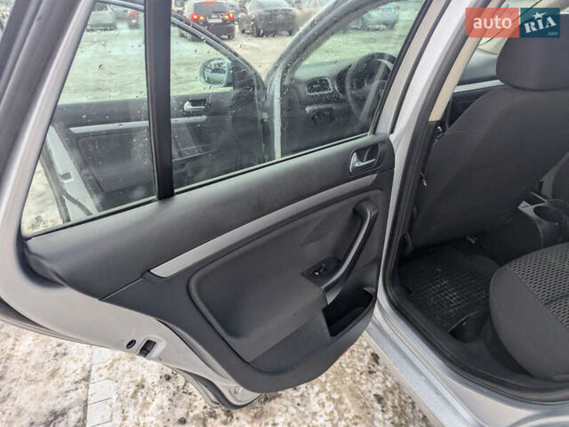 Фольксваген Гольф, объемом двигателя 1.6 л и пробегом 393 тыс. км за 6500 $, фото 10 на Automoto.ua