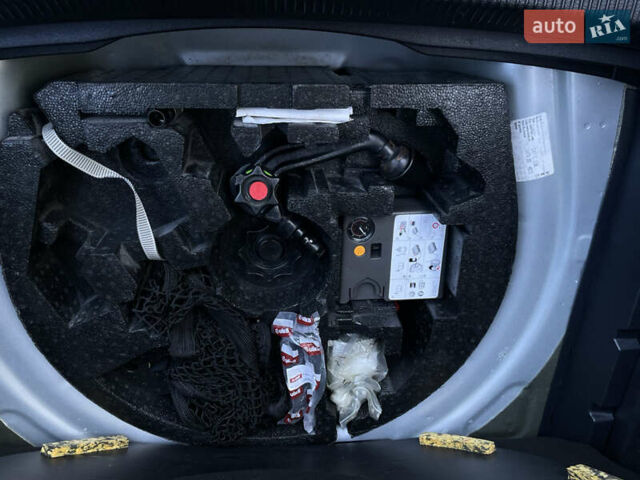 Фольксваген Гольф, об'ємом двигуна 1.6 л та пробігом 245 тис. км за 9599 $, фото 28 на Automoto.ua