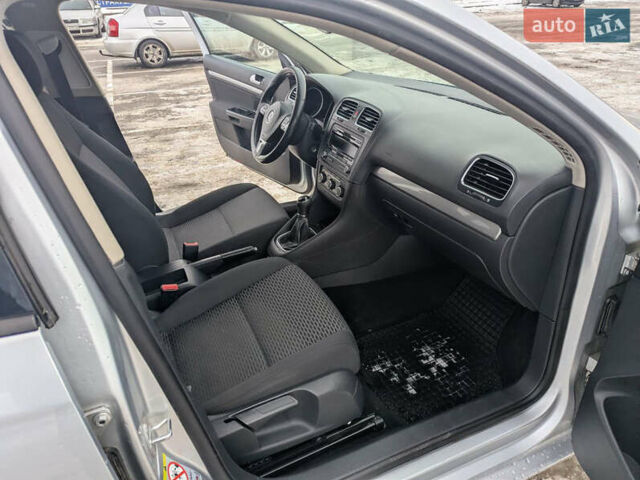 Фольксваген Гольф, объемом двигателя 1.6 л и пробегом 393 тыс. км за 6500 $, фото 12 на Automoto.ua