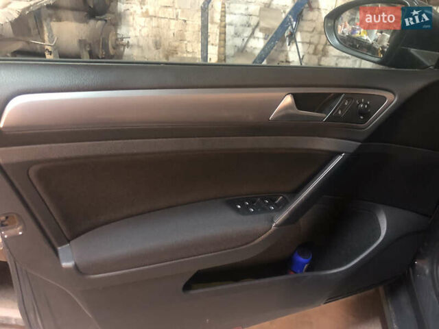 Фольксваген Гольф, объемом двигателя 1.6 л и пробегом 242 тыс. км за 8600 $, фото 19 на Automoto.ua