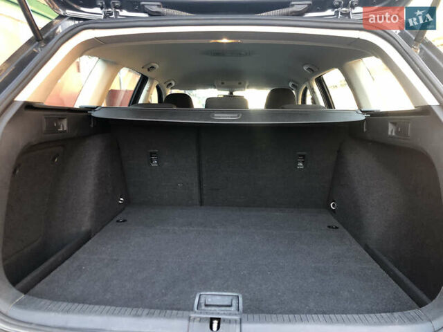 Фольксваген Гольф, объемом двигателя 1.6 л и пробегом 242 тыс. км за 8600 $, фото 27 на Automoto.ua