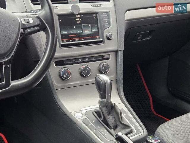 Фольксваген Гольф, объемом двигателя 1.97 л и пробегом 151 тыс. км за 15600 $, фото 37 на Automoto.ua