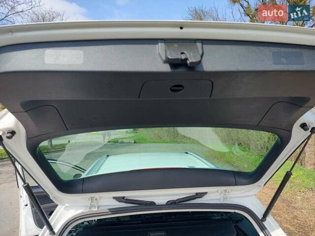 Фольксваген Гольф, объемом двигателя 1.97 л и пробегом 230 тыс. км за 12500 $, фото 6 на Automoto.ua