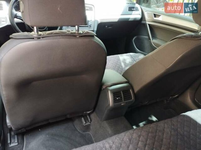 Фольксваген Гольф, объемом двигателя 1.6 л и пробегом 170 тыс. км за 11000 $, фото 16 на Automoto.ua