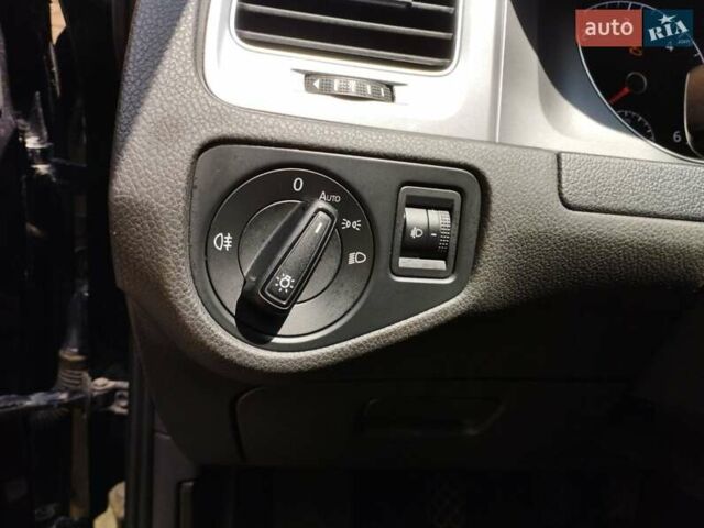 Фольксваген Гольф, объемом двигателя 1.6 л и пробегом 170 тыс. км за 11000 $, фото 14 на Automoto.ua