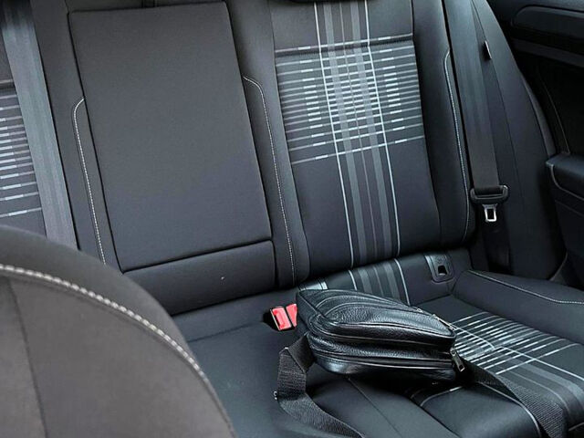 Фольксваген Гольф, об'ємом двигуна 1.6 л та пробігом 286 тис. км за 12000 $, фото 2 на Automoto.ua