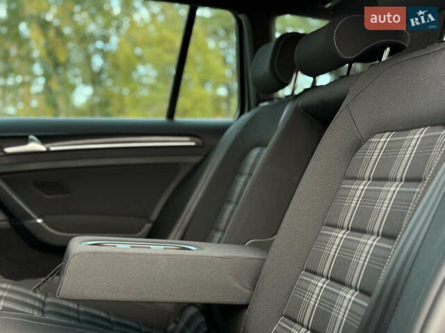 Фольксваген Гольф, объемом двигателя 2 л и пробегом 213 тыс. км за 16500 $, фото 38 на Automoto.ua