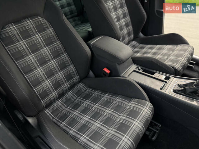 Фольксваген Гольф, объемом двигателя 2 л и пробегом 213 тыс. км за 16500 $, фото 36 на Automoto.ua