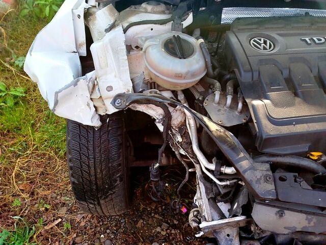 Фольксваген Гольф, объемом двигателя 1.6 л и пробегом 280 тыс. км за 5500 $, фото 3 на Automoto.ua