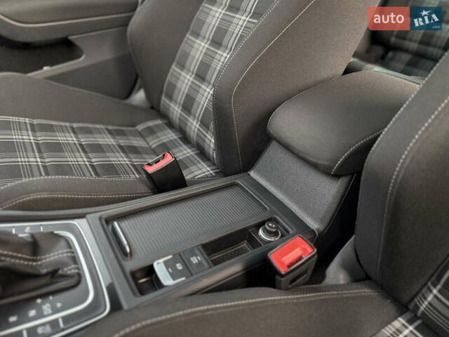 Фольксваген Гольф, объемом двигателя 2 л и пробегом 213 тыс. км за 16500 $, фото 51 на Automoto.ua