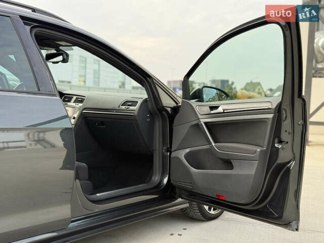 Фольксваген Гольф, объемом двигателя 2 л и пробегом 213 тыс. км за 16500 $, фото 23 на Automoto.ua