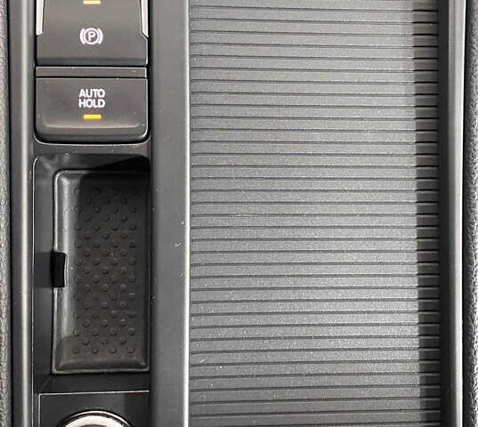 Фольксваген Гольф, объемом двигателя 1.6 л и пробегом 152 тыс. км за 15550 $, фото 16 на Automoto.ua