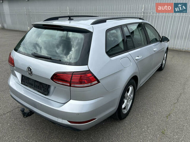 Фольксваген Гольф, объемом двигателя 1.6 л и пробегом 270 тыс. км за 12990 $, фото 136 на Automoto.ua