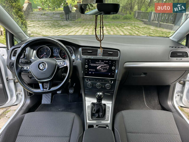 Фольксваген Гольф, объемом двигателя 1.6 л и пробегом 270 тыс. км за 12990 $, фото 27 на Automoto.ua