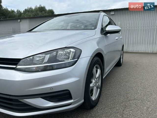 Фольксваген Гольф, объемом двигателя 1.6 л и пробегом 270 тыс. км за 12990 $, фото 129 на Automoto.ua