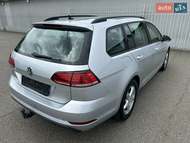 Фольксваген Гольф, объемом двигателя 1.6 л и пробегом 270 тыс. км за 12990 $, фото 137 на Automoto.ua