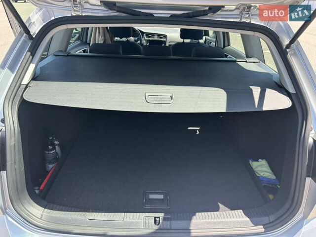 Фольксваген Гольф, объемом двигателя 1.6 л и пробегом 270 тыс. км за 12990 $, фото 69 на Automoto.ua