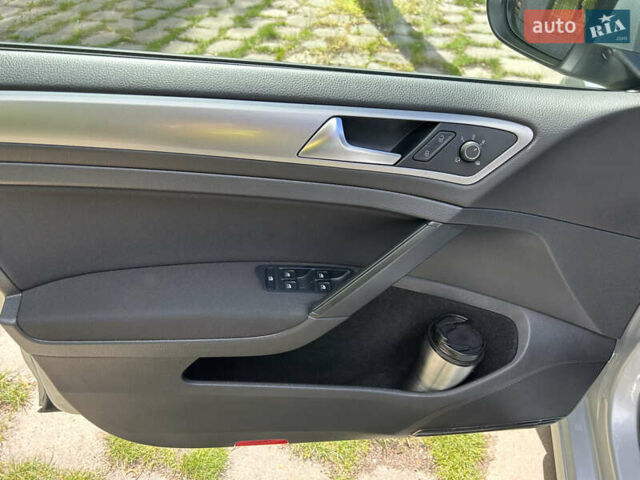 Фольксваген Гольф, объемом двигателя 1.6 л и пробегом 270 тыс. км за 12990 $, фото 10 на Automoto.ua