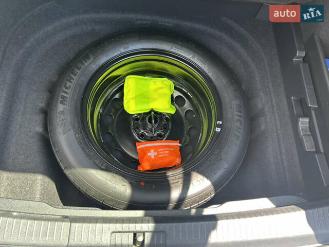 Фольксваген Гольф, объемом двигателя 1.6 л и пробегом 270 тыс. км за 12990 $, фото 62 на Automoto.ua