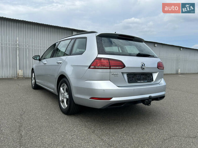 Фольксваген Гольф, объемом двигателя 1.6 л и пробегом 270 тыс. км за 12990 $, фото 130 на Automoto.ua