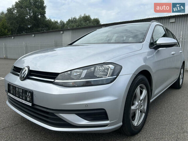 Фольксваген Гольф, объемом двигателя 1.6 л и пробегом 270 тыс. км за 12990 $, фото 123 на Automoto.ua
