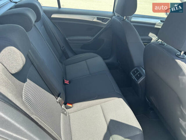 Фольксваген Гольф, объемом двигателя 1.6 л и пробегом 270 тыс. км за 12990 $, фото 88 на Automoto.ua