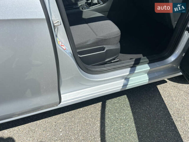 Фольксваген Гольф, объемом двигателя 1.6 л и пробегом 270 тыс. км за 12990 $, фото 81 на Automoto.ua