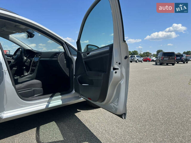 Фольксваген Гольф, объемом двигателя 1.6 л и пробегом 270 тыс. км за 12990 $, фото 83 на Automoto.ua