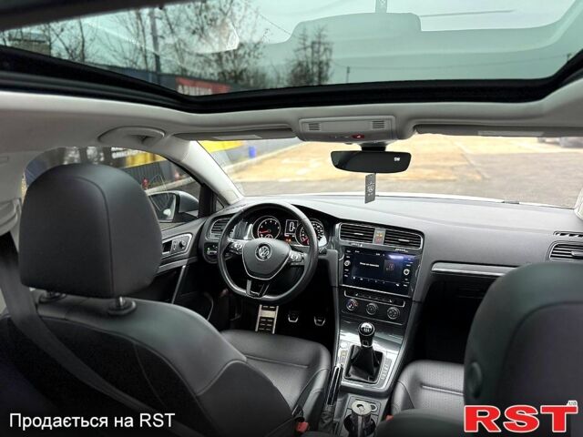 Фольксваген Гольф, объемом двигателя 1.8 л и пробегом 0 тыс. км за 17000 $, фото 11 на Automoto.ua