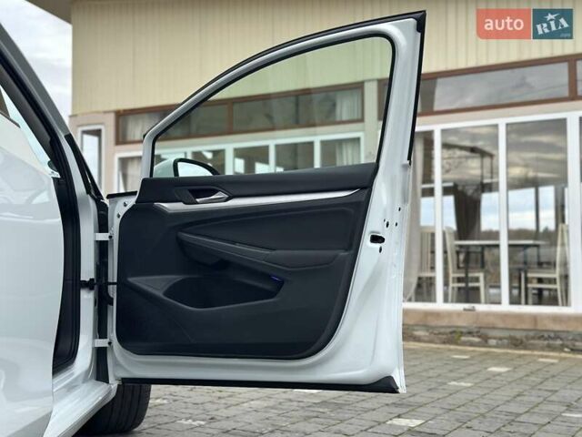 Фольксваген Гольф, объемом двигателя 1.97 л и пробегом 170 тыс. км за 19250 $, фото 56 на Automoto.ua