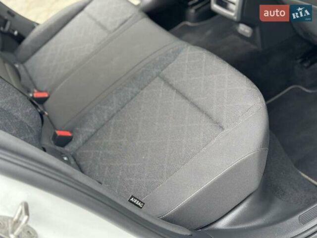 Фольксваген Гольф, объемом двигателя 1.97 л и пробегом 170 тыс. км за 19250 $, фото 63 на Automoto.ua