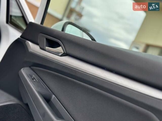 Фольксваген Гольф, объемом двигателя 1.97 л и пробегом 170 тыс. км за 19250 $, фото 54 на Automoto.ua